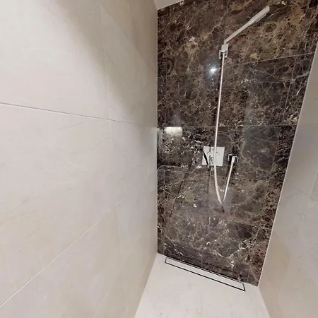 White Pearl 2.04 דירה *